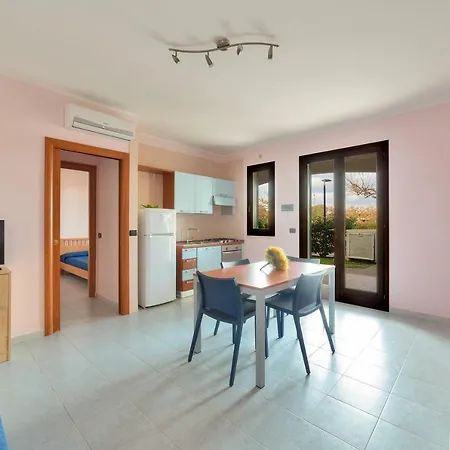 شقة فندقية Villaggio Punta Grossa بورتو سيساريو