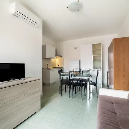 Villaggio Punta Grossa بورتو سيساريو